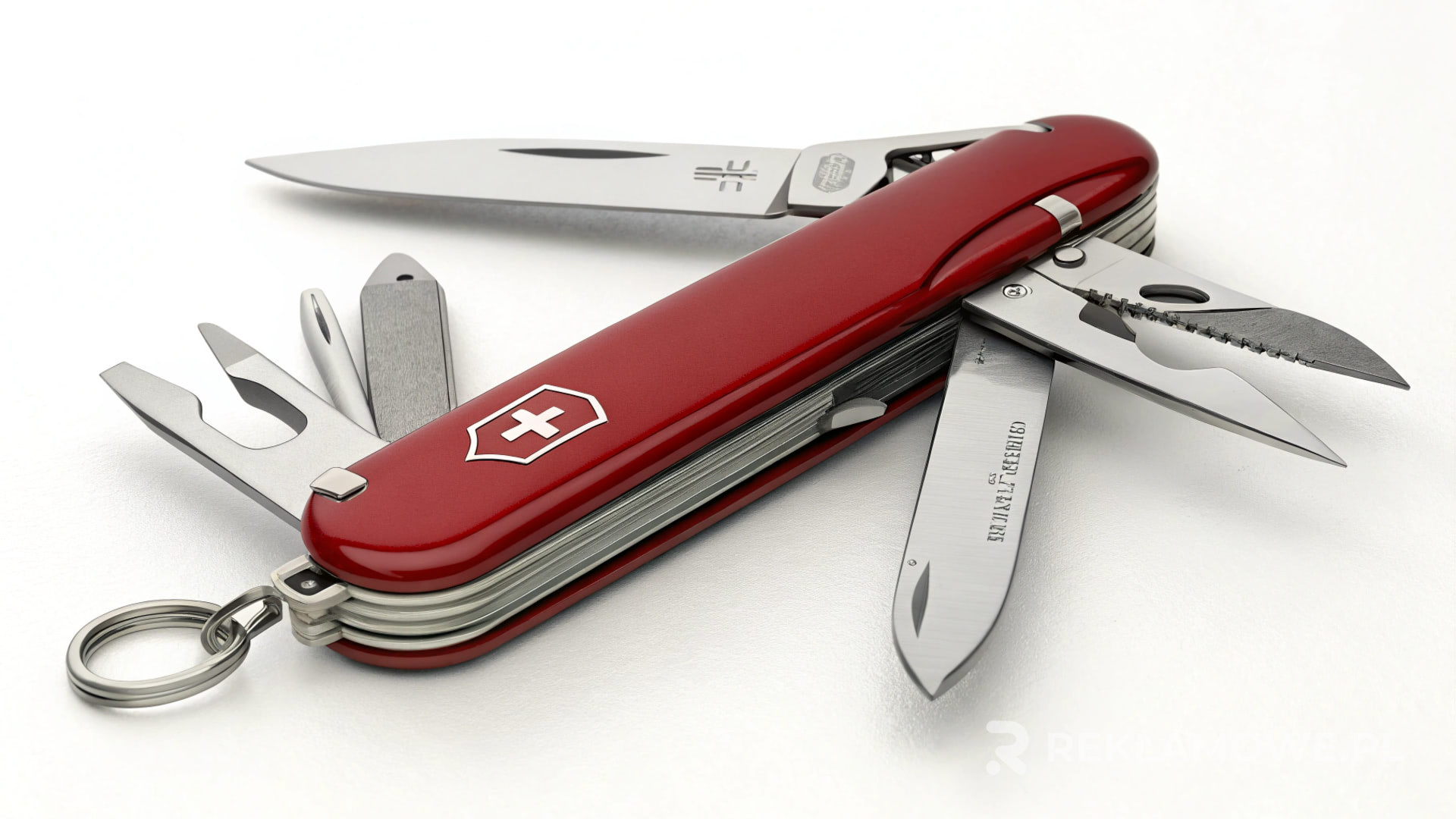 Scyzoryk reklamowy na drewnianym tle