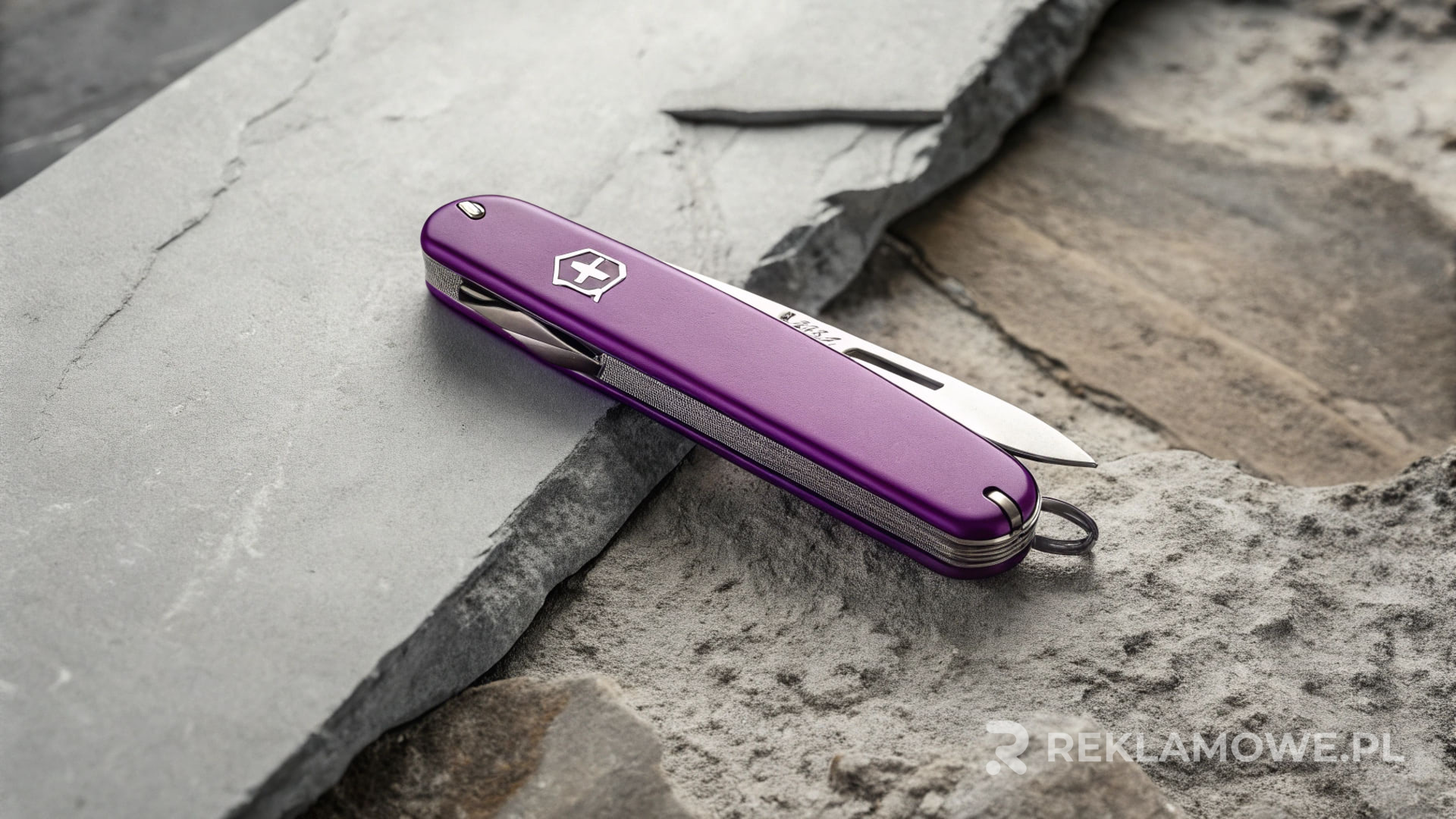 Scyzoryk reklamowy jako przykład błędu w wyborze gadżetów reklamowych